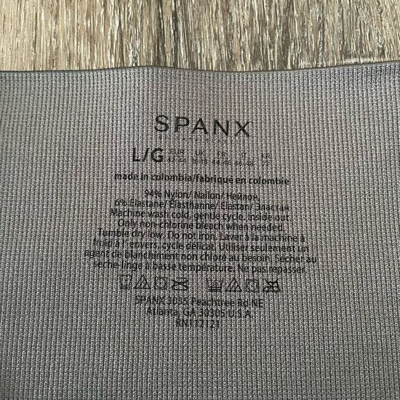 Spanx Black Camouflage Print Leggings - Size: Large - Picture 2 of 6
